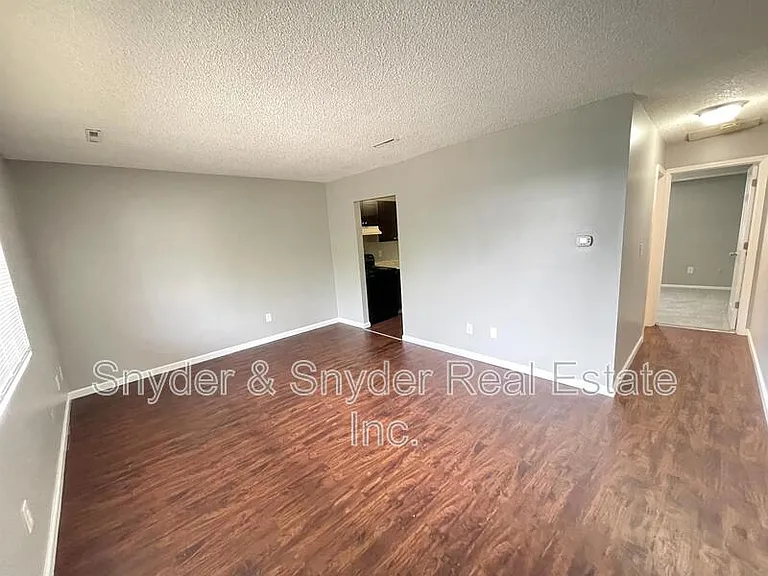 2605 Terrace Ave #10 — Photo 2