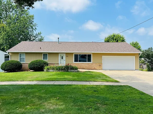 321 8th Ave SE, Le Mars, IA 51031