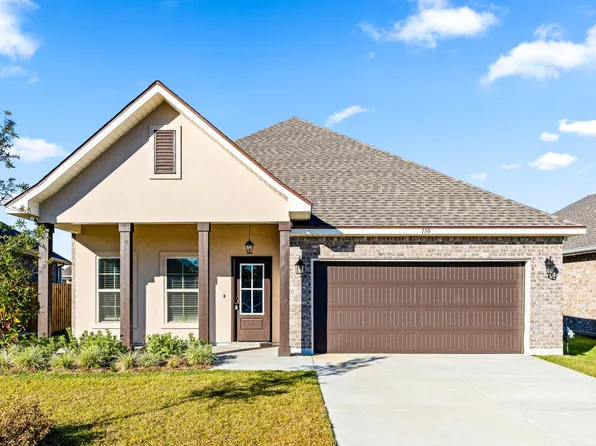 130 Hydrangea Blvd, Freeport, FL 32439