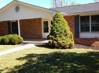 2121 Bonaire Rd, Kingsport, TN 37660