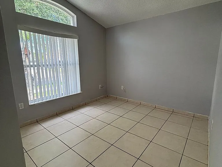 12804 Gettysburg Cir — Photo 12