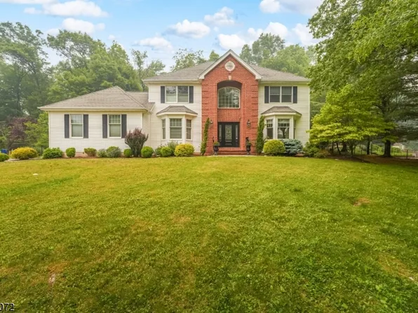 1 Schindler Ct, Hanover Twp., NJ 07981