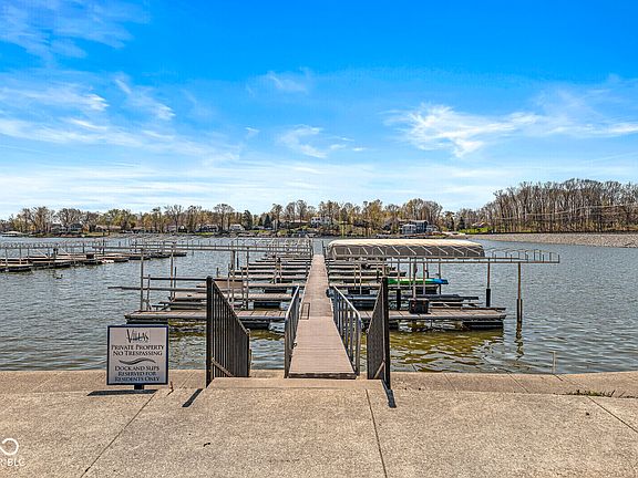 5th image of 20971 Shoreline Ct APT 410
