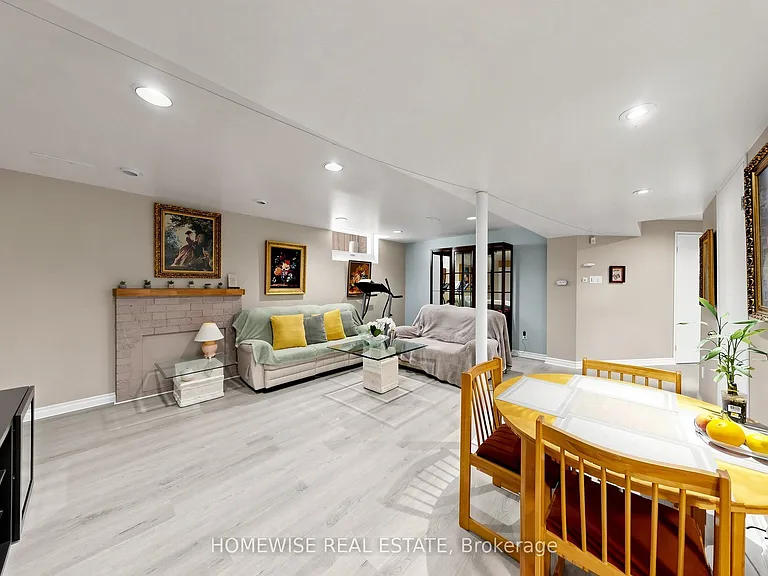 11 Briarcliffe Cres — Photo 38