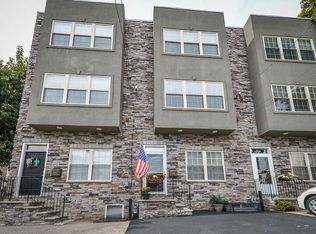 132 Dupont St, Philadelphia, PA 19127