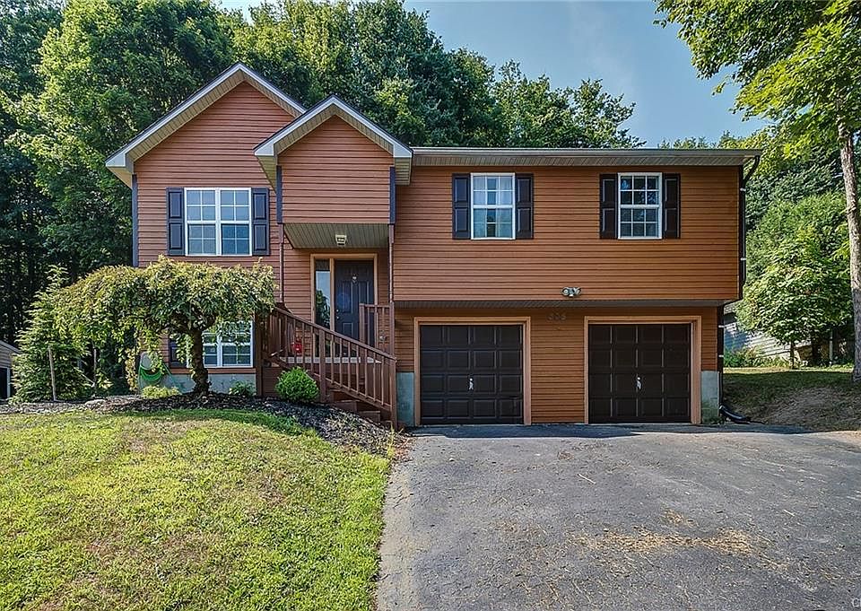 1st image of 305 Emann Dr