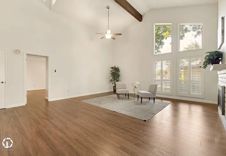 2300 El Portal Dr #49 — Photo 3