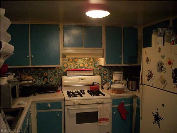 2nd image of 1212 Bunsen Ct
