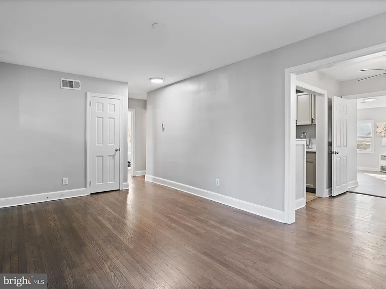 2608 Arlington Blvd — Photo 6