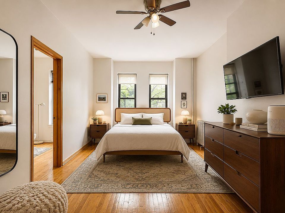 1st image of 62 Bainbridge St