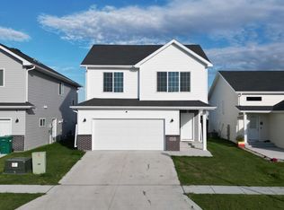 6820 Joseph St, Horace, ND 58047