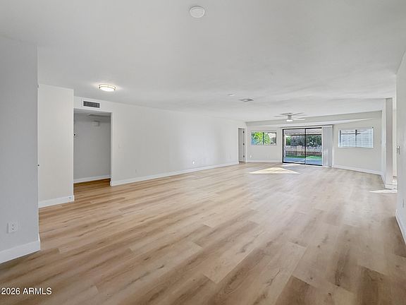 4th image of 831 S 76TH Place