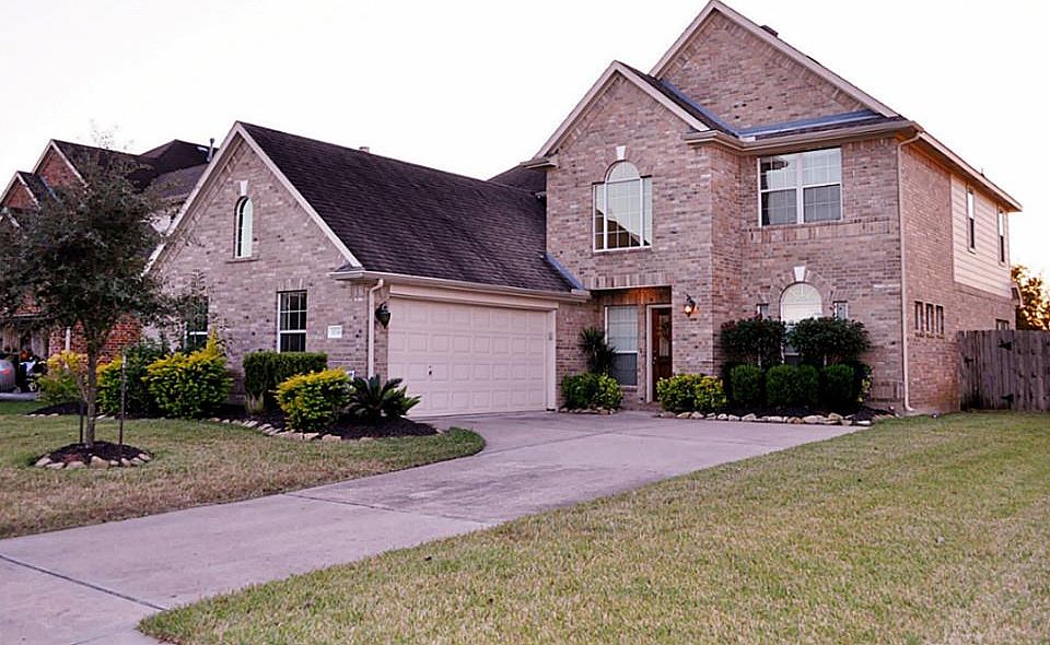 1st image of 2334 Pine Brook Dr