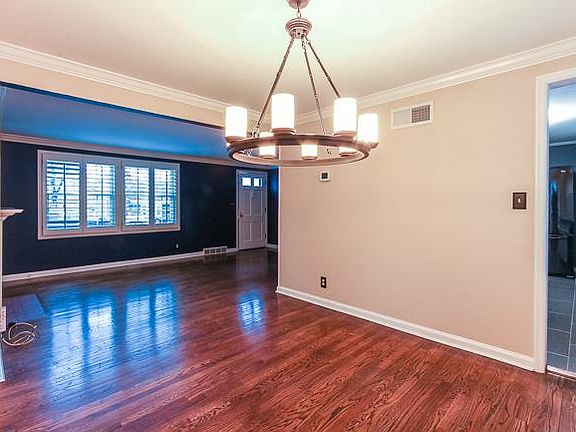 5th image of 4417 W 70th Ter