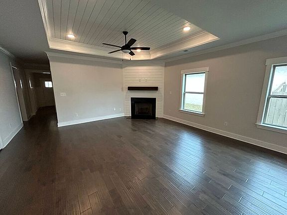 5th image of 6524 Oak Meadow Dr SE