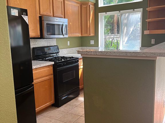 3rd image of 16948 Robins Nest Way APT 2
