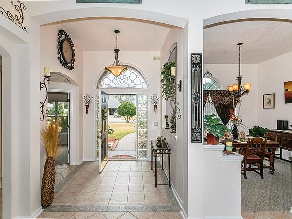 4th image of 8092 Donegal Ln