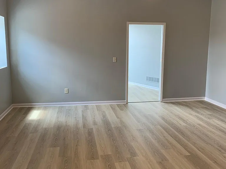 700 S Main St #202 — Photo 7
