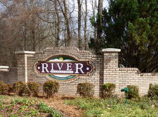 23 Sweetwater Rdg, Hoschton, GA 30548