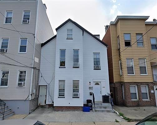 1st image of 107 Hancock Ave