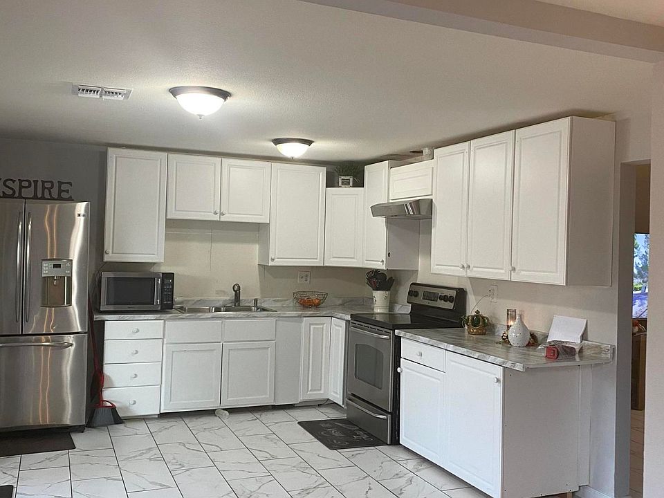 1st image of 7118 W Mackenzie Dr