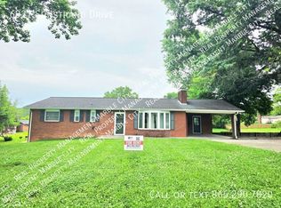 6921 Sunstrand Dr, Knoxville, TN 37924