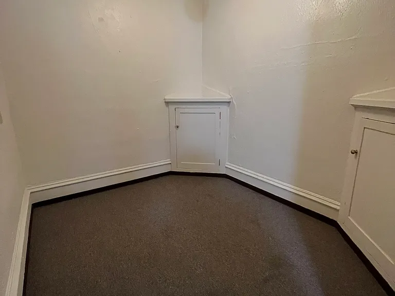 105 Yellowstone Ave #3 — Photo 4