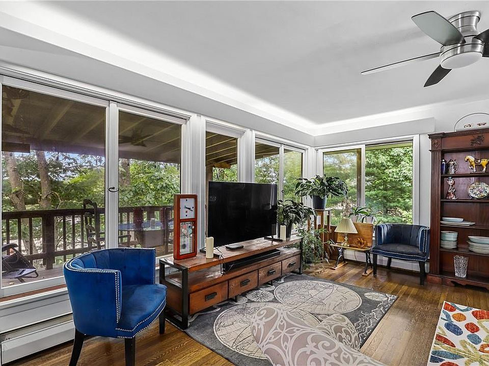 1st image of 77 High View Terrace