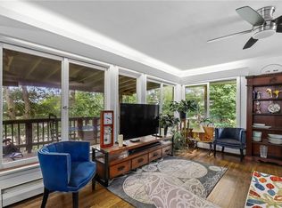 77 Highview Ter, Pleasantville, NY 10570