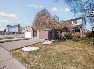 37 Statesman Sq, Toronto, ON M1S 4H7