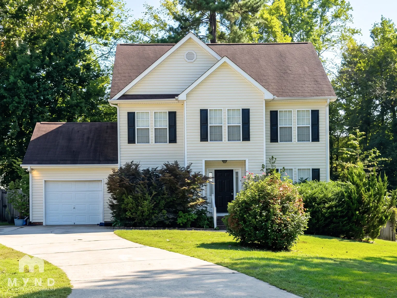 3 bed, 2.5 bath, 1690 sqft, $2,145 — Photo 1