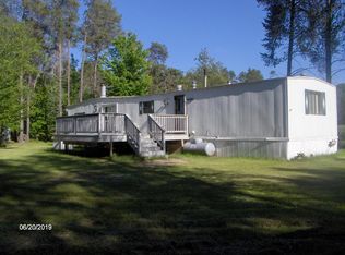 N6752 Parkway Rd, Crivitz, WI 54114