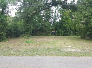 2304 5th St, Orange, TX 77630