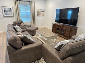 1702 S Ripple Rock Dr