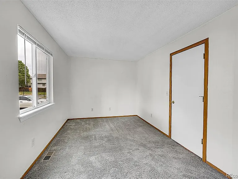 922 S Dearborn Way #8 — Photo 9