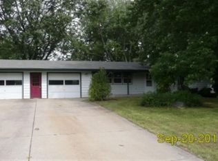 2748 Aspen Rd, Stoughton, WI 53589