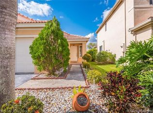 4291 Magnolia Ridge Dr, Fort Lauderdale, FL 33331