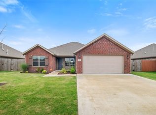 1100 Moonrise St, Centerton, AR 72713