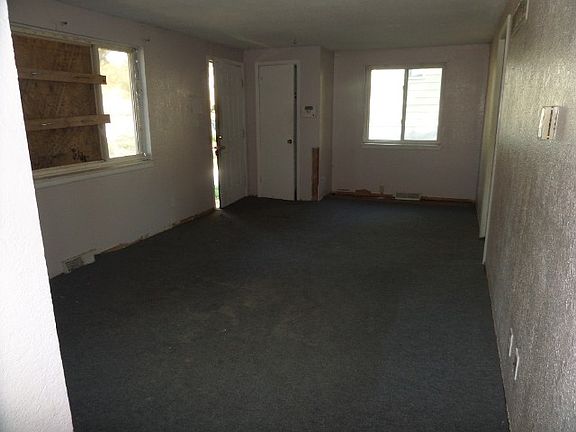 5th image of 525 Arehart Ln