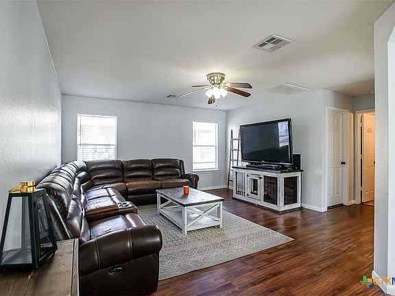 2nd image of 208 McGugan Ln