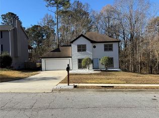 2720 Trotters Pointe Dr, Snellville, GA 30039