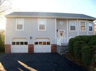 3577 Huntertown Rd, Allison Park, PA 15101