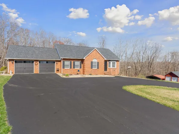 405 Ewers Ln, Madison Heights, VA 24572