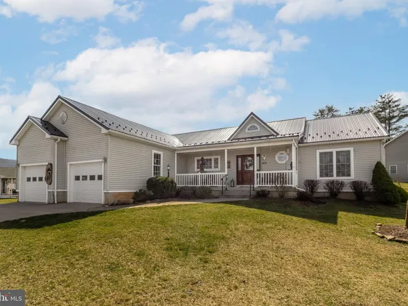 163 Whitetail Cir, Mill Hall, PA 17751