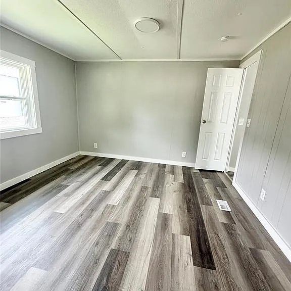 6 N Railroad St — Photo 14