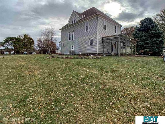 2nd image of 2201 S 52nd St