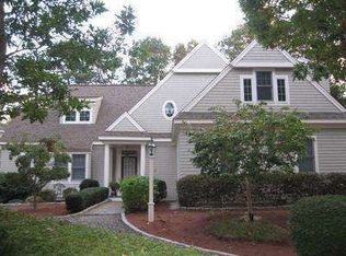 43 Fells Pond Cir, Mashpee, MA 02649