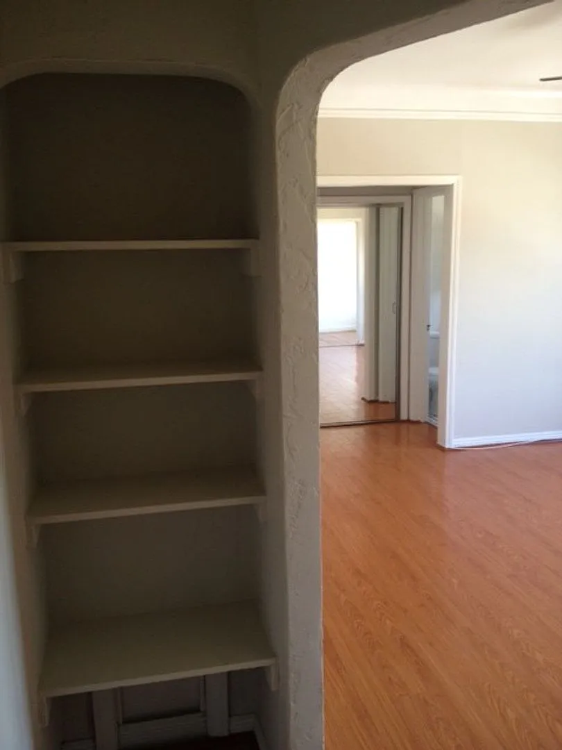 Alexandria Apartments LLC — Photo 4