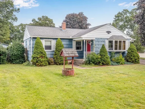 111 Garland St, Chicopee, MA 01020