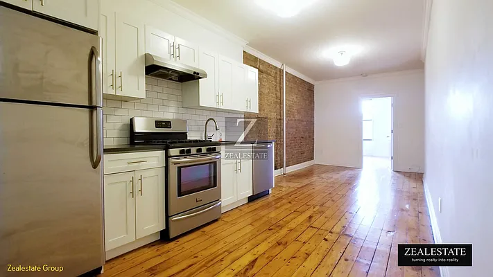 Rented by ZealEstate Group Inc | media 3